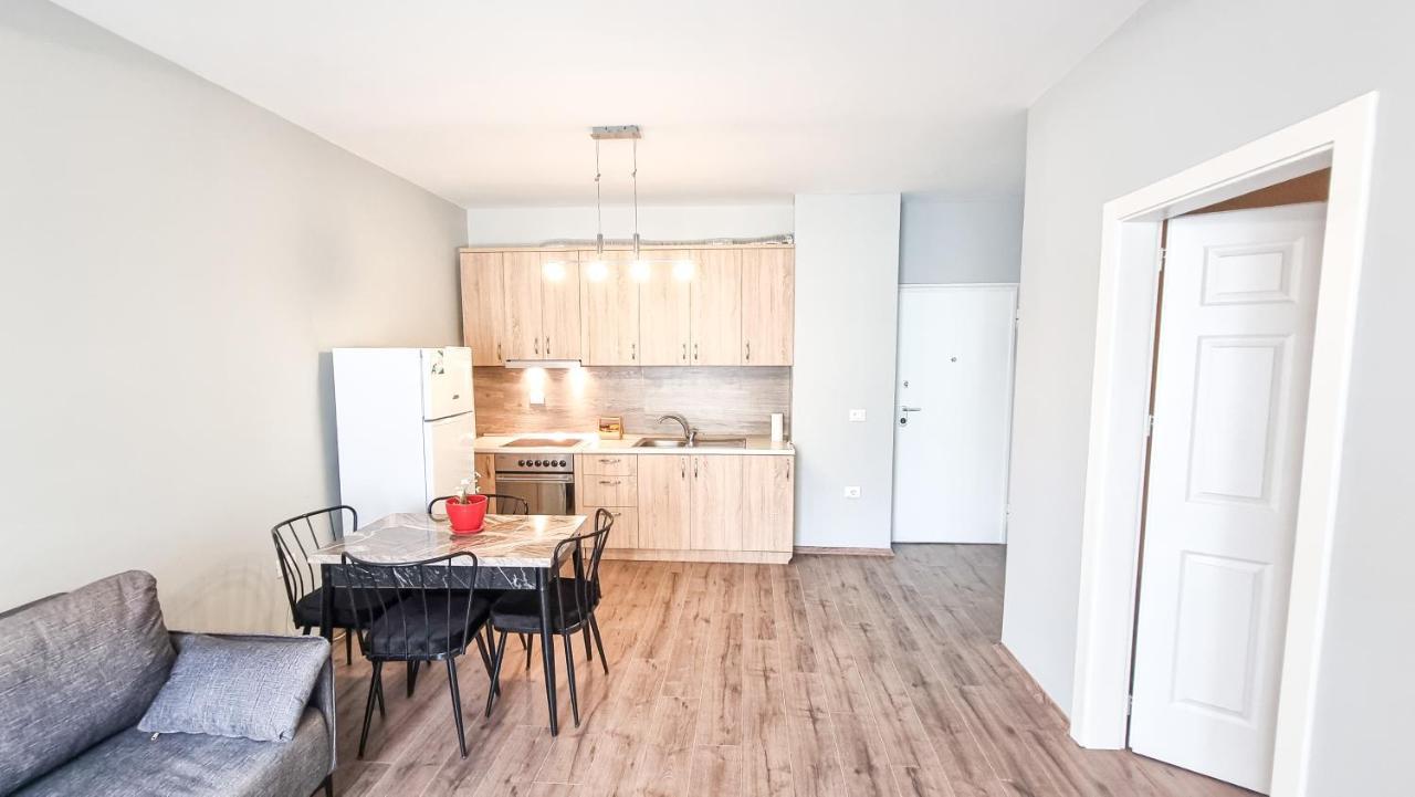 New Bazaar 1Bd Modern Apartment Tirana Eksteriør billede